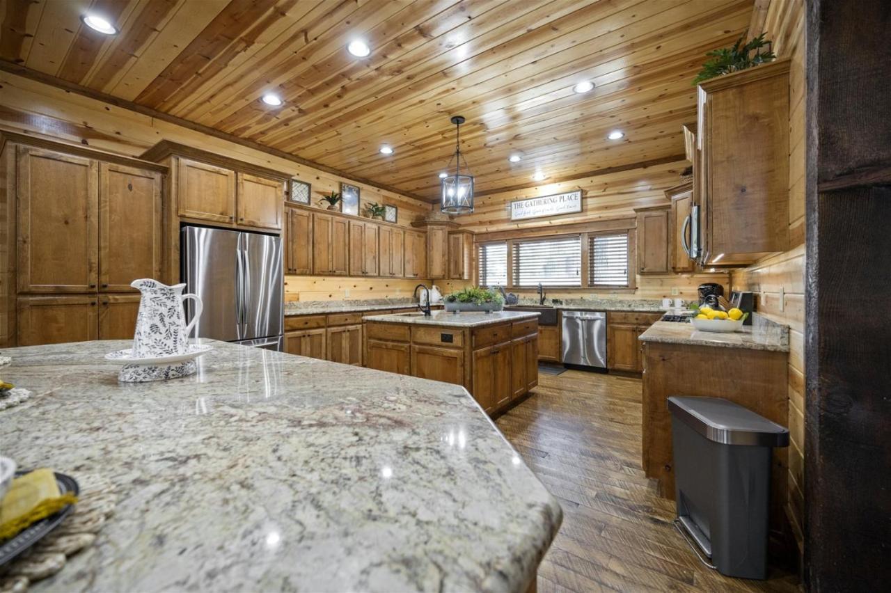 Grand Getaway Villa Broken Bow Exterior photo