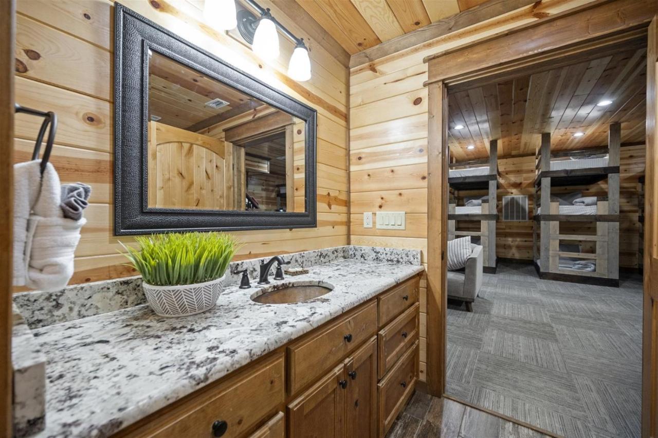 Grand Getaway Villa Broken Bow Exterior photo